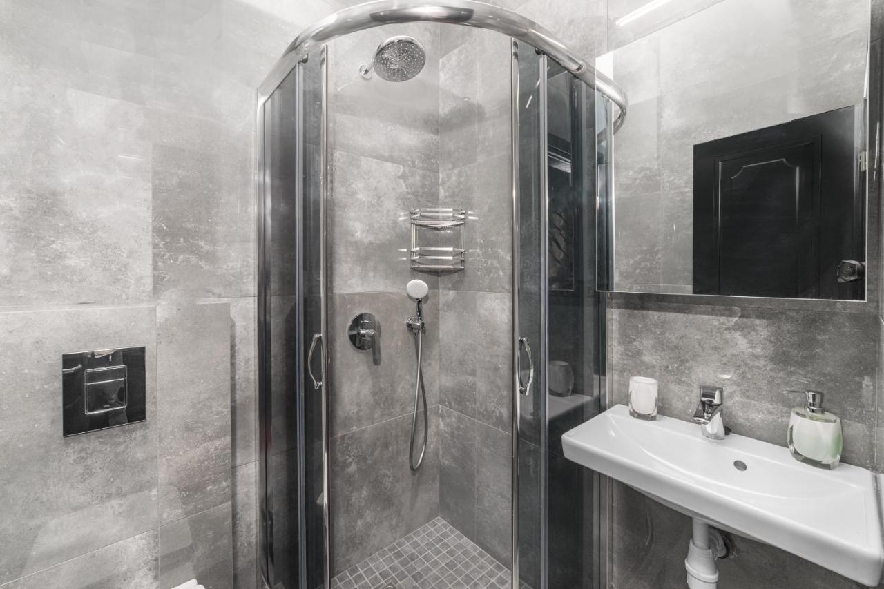 Apart Hotel D'Monica 오데사 외부 사진